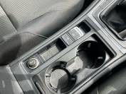 VOLKSWAGEN GOLF 2020 (69)