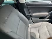 VOLKSWAGEN GOLF 2020 (69)