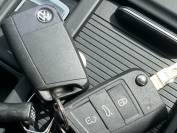 VOLKSWAGEN GOLF 2020 (69)