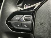 PEUGEOT 2008 2022 (22)