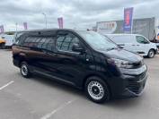 VAUXHALL VIVARO 2025 (Cl7693)
