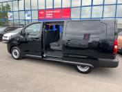 VAUXHALL VIVARO 2025 (Cl7693)