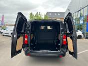 VAUXHALL VIVARO 2025 (Cl7693)