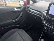 FORD FIESTA 2019 (19)
