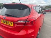 FORD FIESTA 2019 (19)