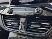 FORD KUGA 2024 (24)