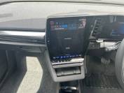 RENAULT MEGANE E-TECH 2025 (74)