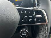 RENAULT MEGANE E-TECH 2025 (74)