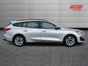 FORD FOCUS 2022 (22)