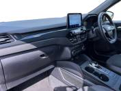 FORD KUGA 2022 (71)