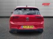 VOLKSWAGEN GOLF 2024 (24)