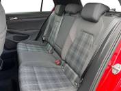 VOLKSWAGEN GOLF 2024 (24)