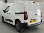 PEUGEOT PARTNER 2023 (72)