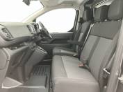 VAUXHALL VIVARO 2025 (25)