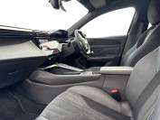 PEUGEOT 408 2023 (23)