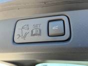 FORD MUSTANG MACH-E 2023 (73)