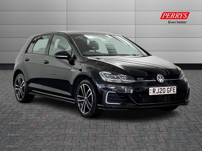 VOLKSWAGEN GOLF 2020 (20)