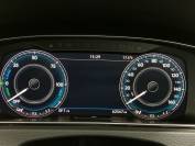 VOLKSWAGEN GOLF 2020 (20)
