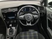 VOLKSWAGEN GOLF 2020 (20)