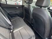 KIA STONIC 2024 (74)